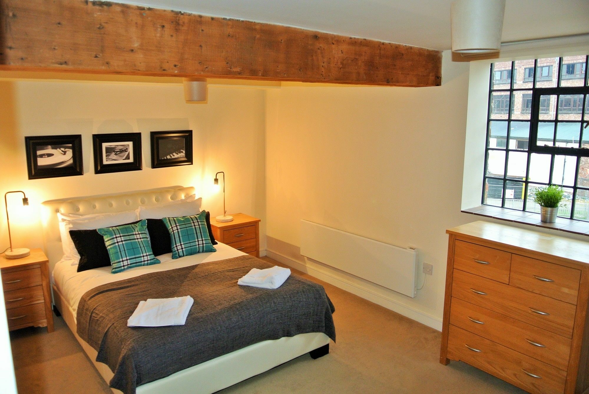 Oyo Approved Serviced Apartments Steam Mill Chester Exterior photo