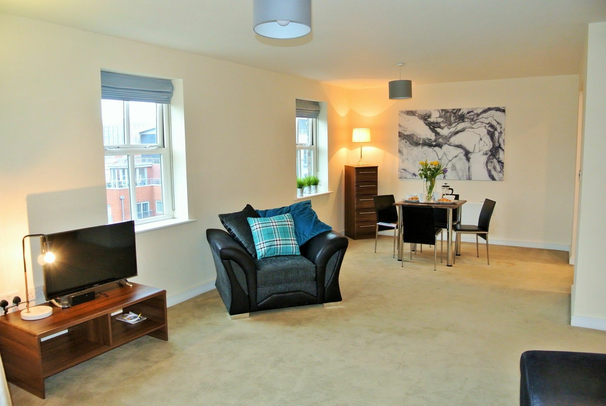 Oyo Approved Serviced Apartments Steam Mill Chester Exterior photo